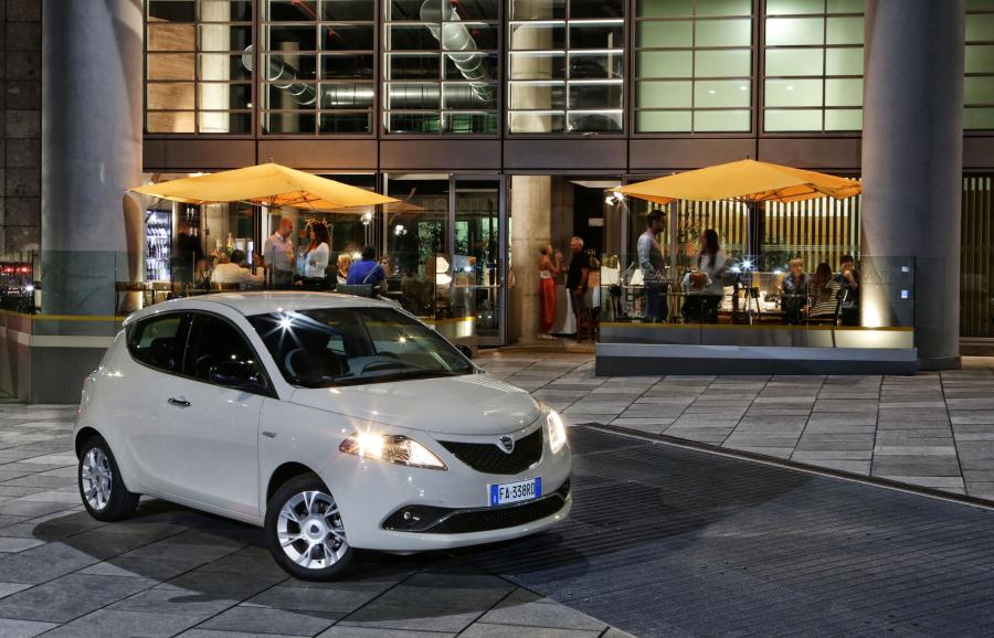  Lancia Ypsilon (846) 2015 года  (фото 18 из 31)